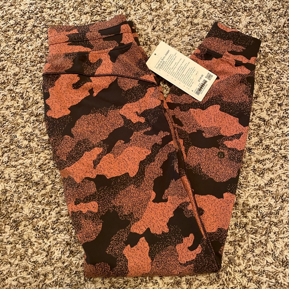 Ready to rulu joggers new with tag